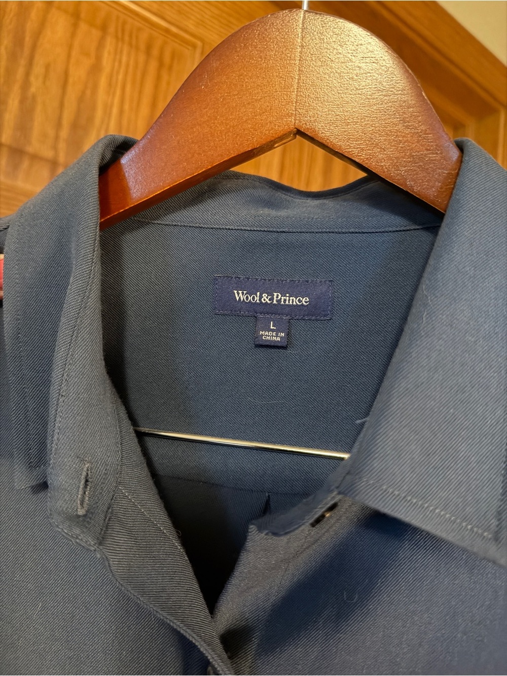 Wool& / Wool&Prince women’s Blue Collared Button-Up Shirt, large - Picture 2 of 5